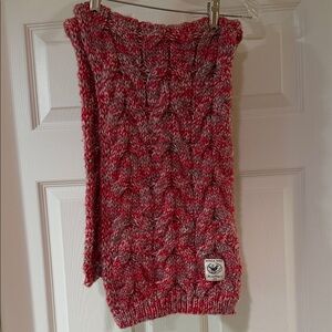 Avoca Nest cable-knit scarf in red, pink & gray 6’x1’. Super soft. Adorable!